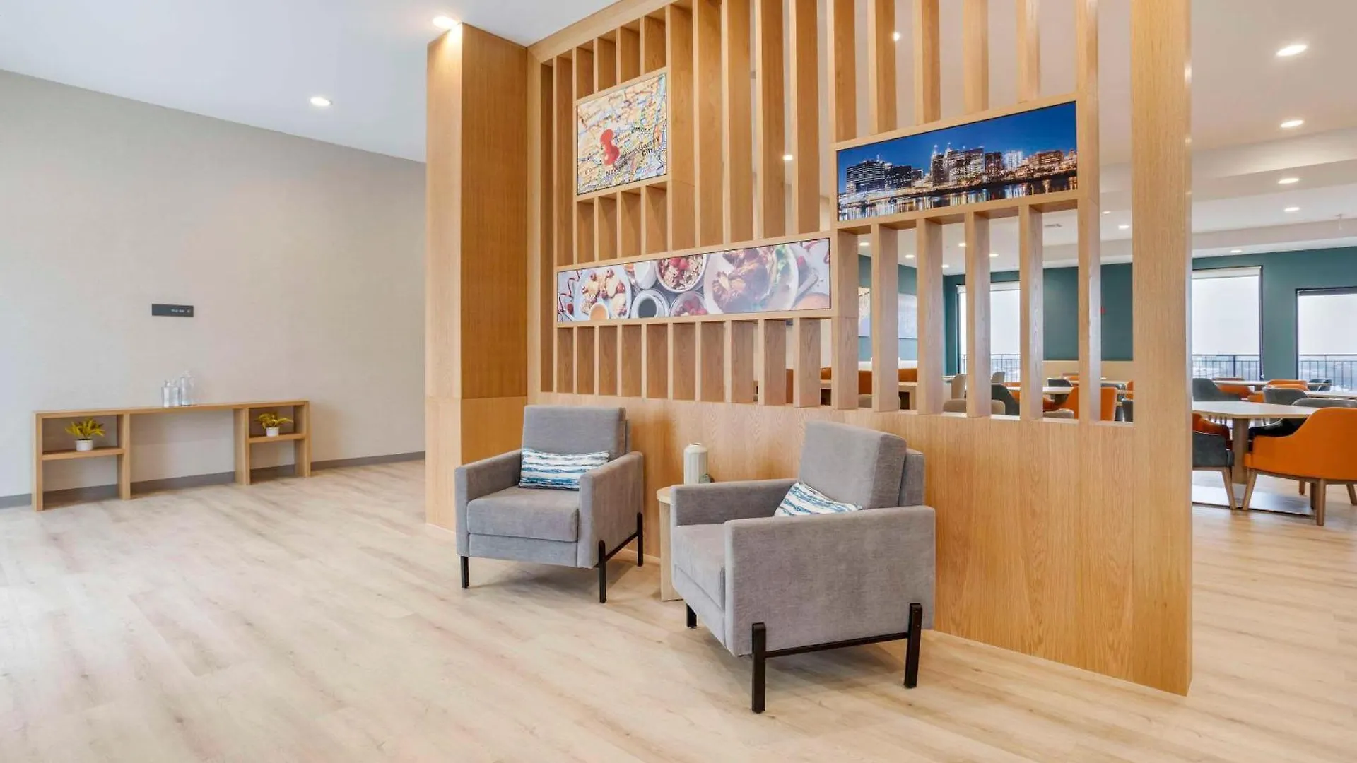 מלון Comfort Inn & Suites Newark Liberty International Airport
