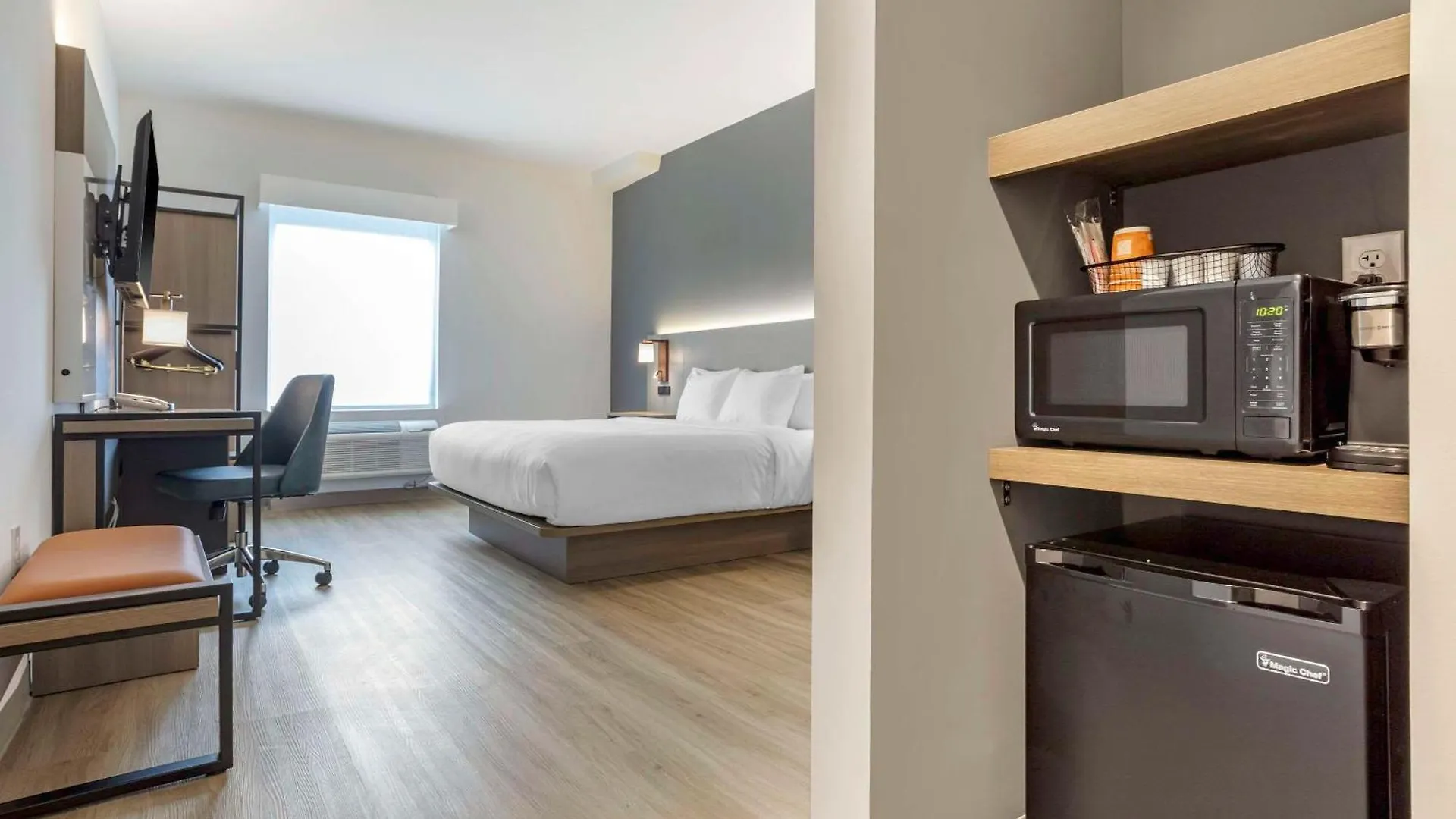 Comfort Inn & Suites Newark Liberty International Airport 2*,  ארצות הברית
