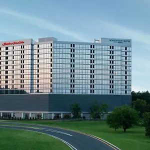 Homewood By Hilton Glenpointe **** טינק